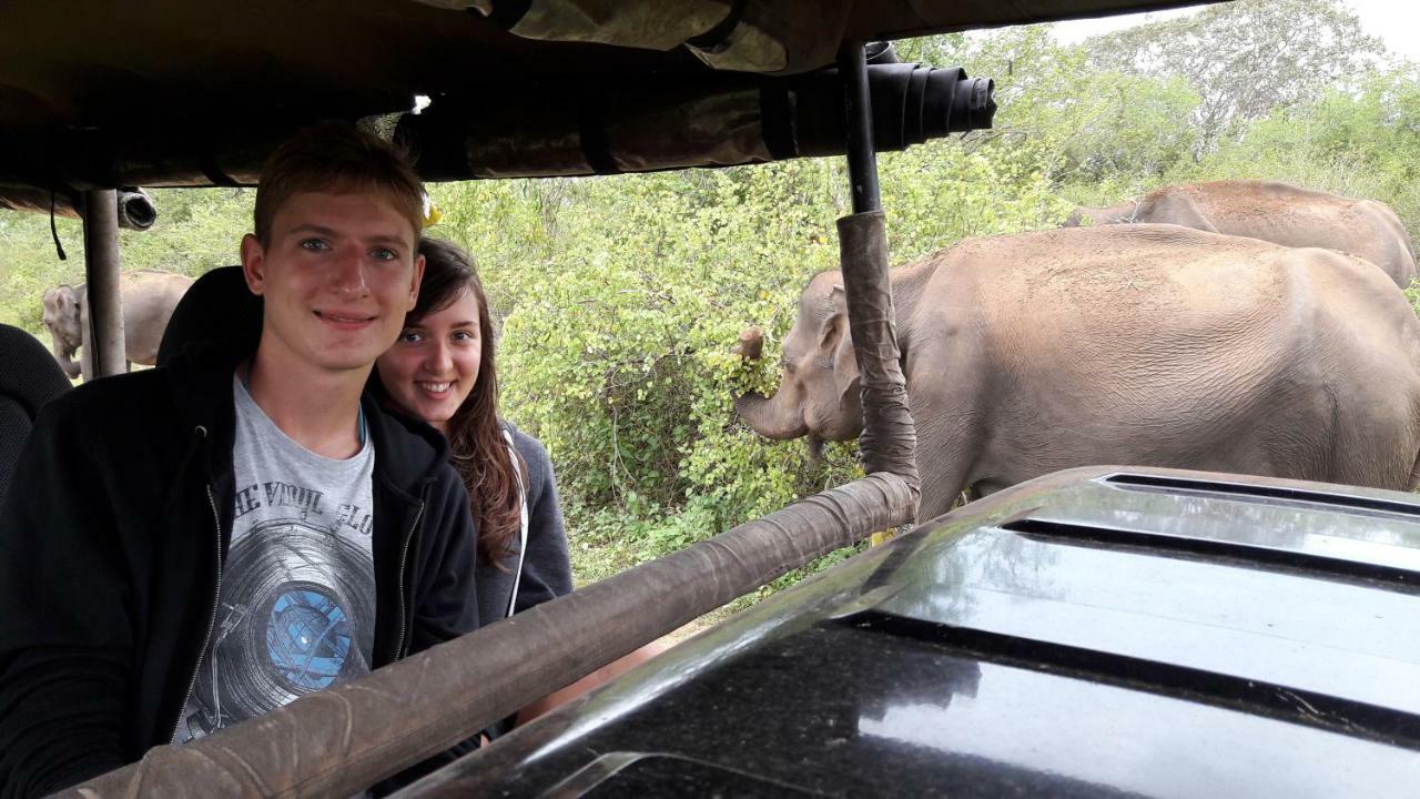 Tusker's Paradise Safari Villa Udawalawe Bagian luar foto