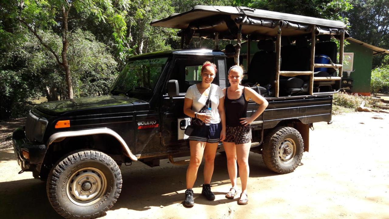 Tusker's Paradise Safari Villa Udawalawe Bagian luar foto