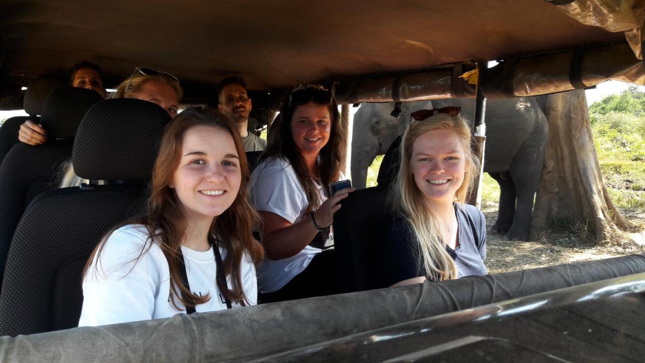 Tusker's Paradise Safari Villa Udawalawe Bagian luar foto